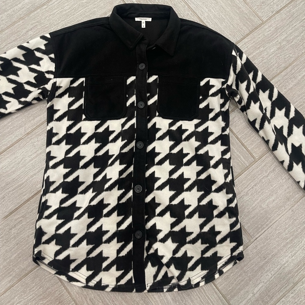 Maurice’s fleece shirt